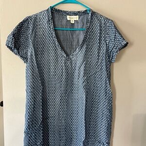 Anthropologie cloth & stone Navy Geometric V-Neck Short Sleeve Tee